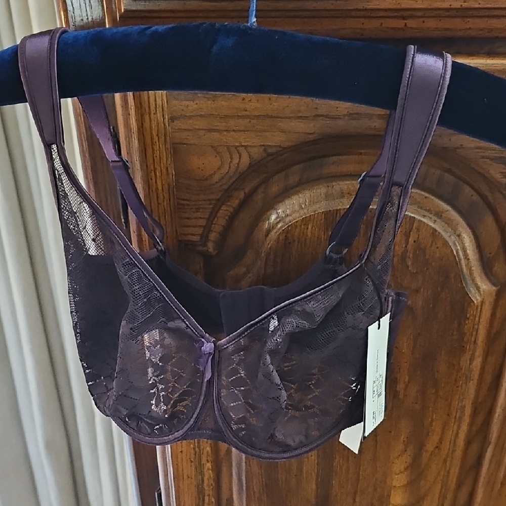 NWT, Empreinte, elegant Purple Lace Bra